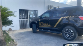 PF cumpre mandados contra fraudes no Forró Tábua Lascada, em Pedro Canário
