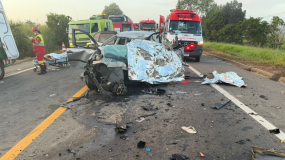Três mortos e quatro feridos em colisão entre dois carros na BR 101, em Conceição da Barra
