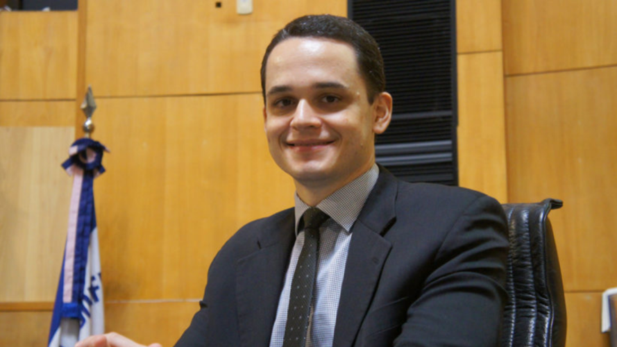 Lorenzo Pazolini lidera mais uma pesquisa para o governo do ES