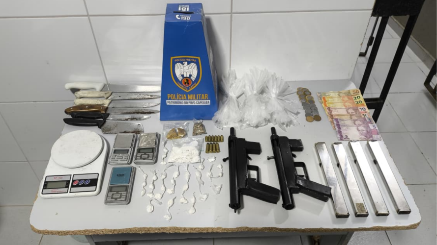  PM apreende submetralhadoras, munições e drogas em Linhares