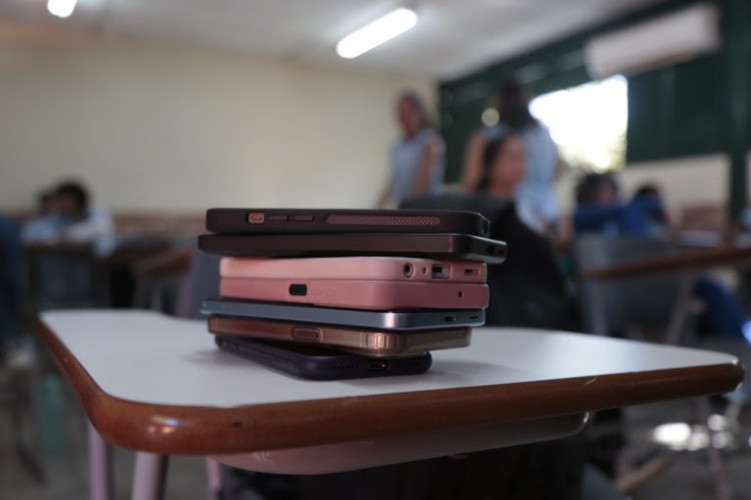 Publicadas diretrizes que detalham possibilidades e restrições de uso de celulares e meios digitais 